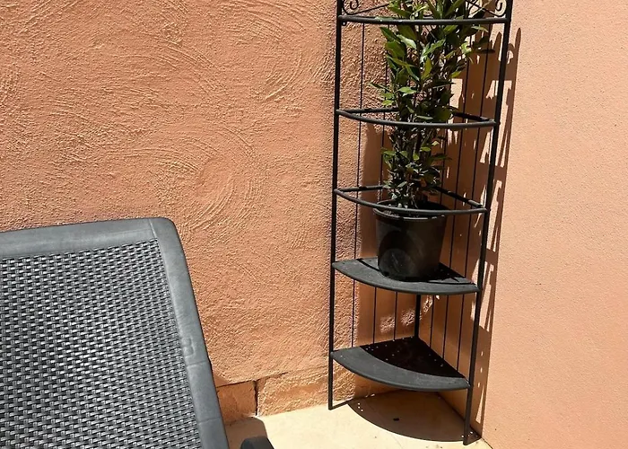 10 Mins To Valletta Modern Seaside Apartment Ta Xbiex