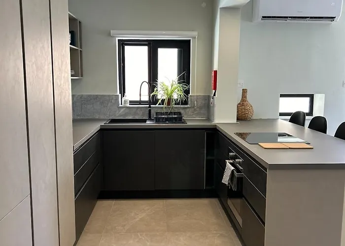 10 Mins To Valletta Modern Seaside Apartment Ta Xbiex