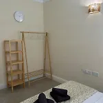 10 Mins To Valletta Modern Seaside Apartment