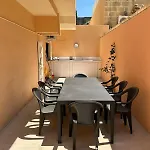 Apartment 10 Mins To Valletta Modern Seaside