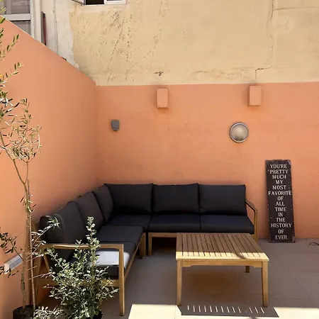 10 Mins To Valletta Modern Seaside