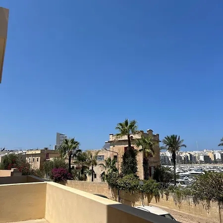 Apartment 10 Mins To Valletta Modern Seaside *