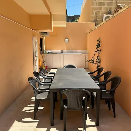 Apartment 10 Mins To Valletta Modern Seaside