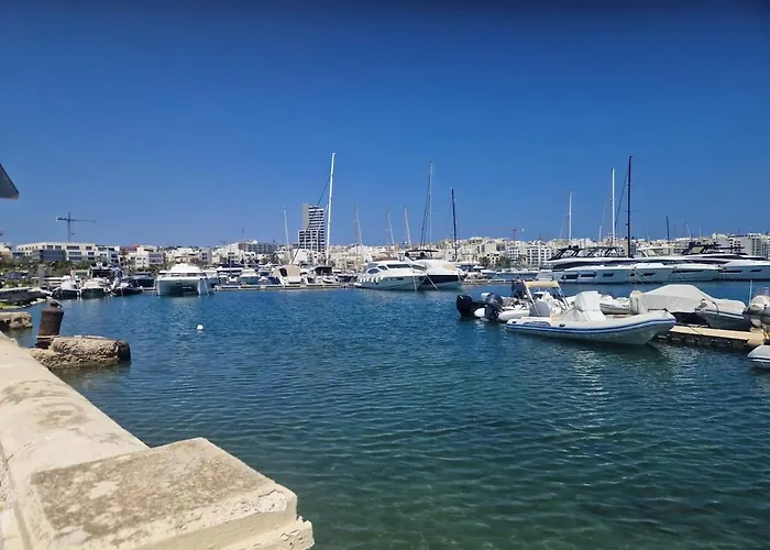 10 Mins To Valletta Modern Seaside Ta Xbiex